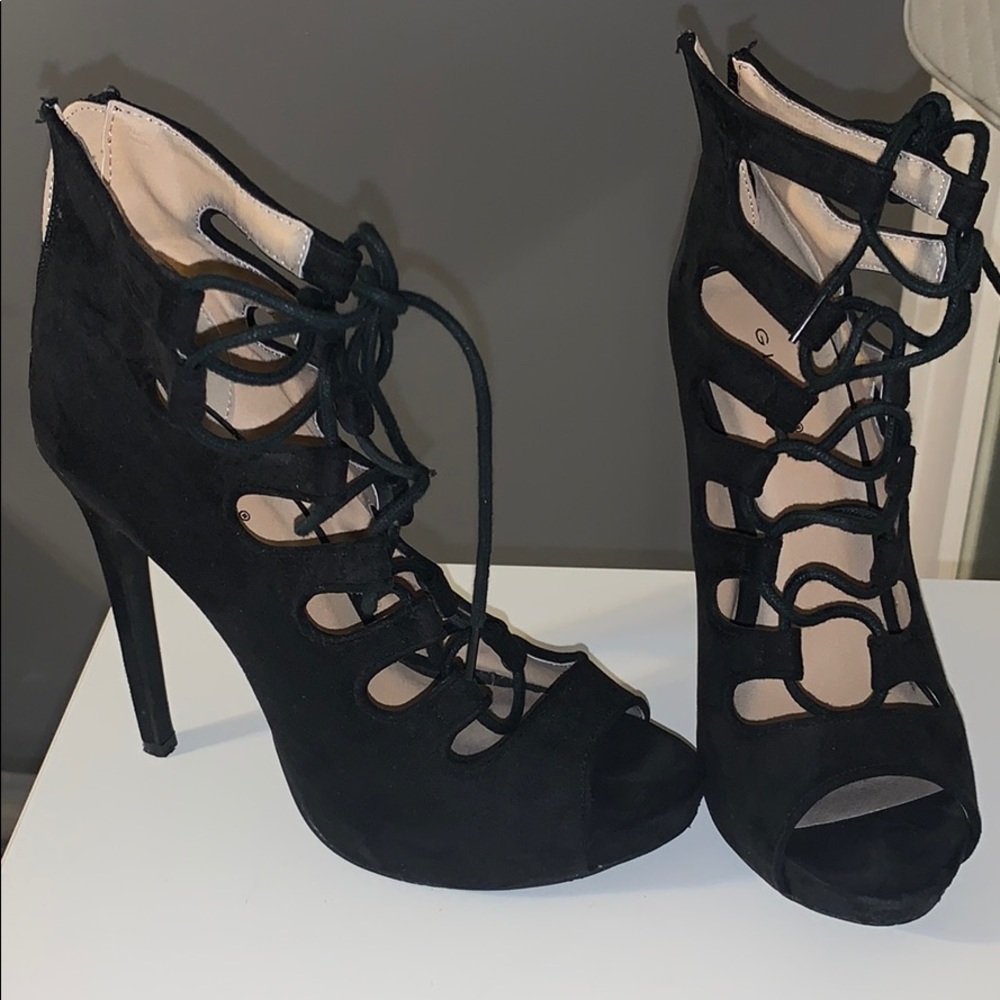Tie up heels